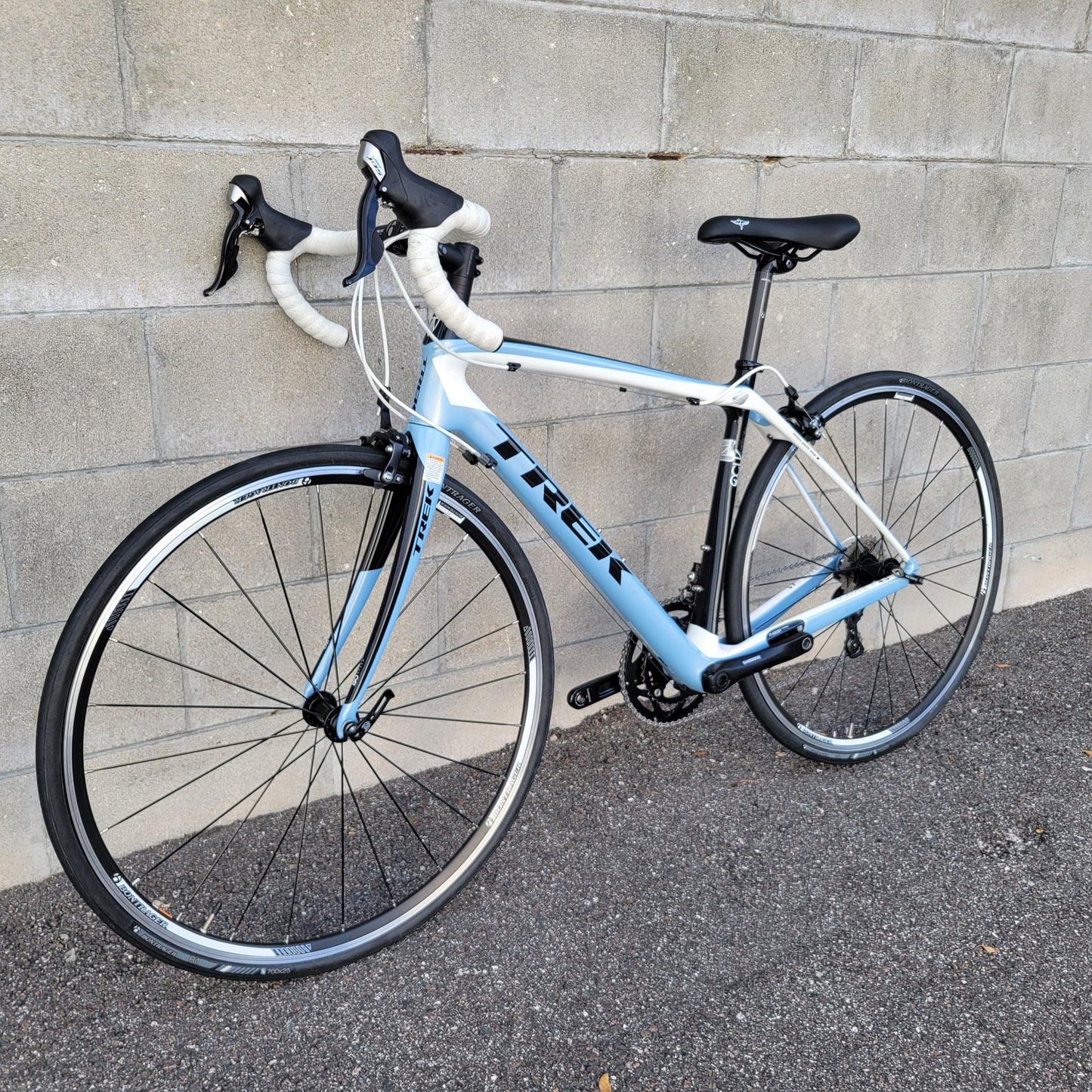 Trek Domane 4.3 WSD Carbon (52cm) + Helmet