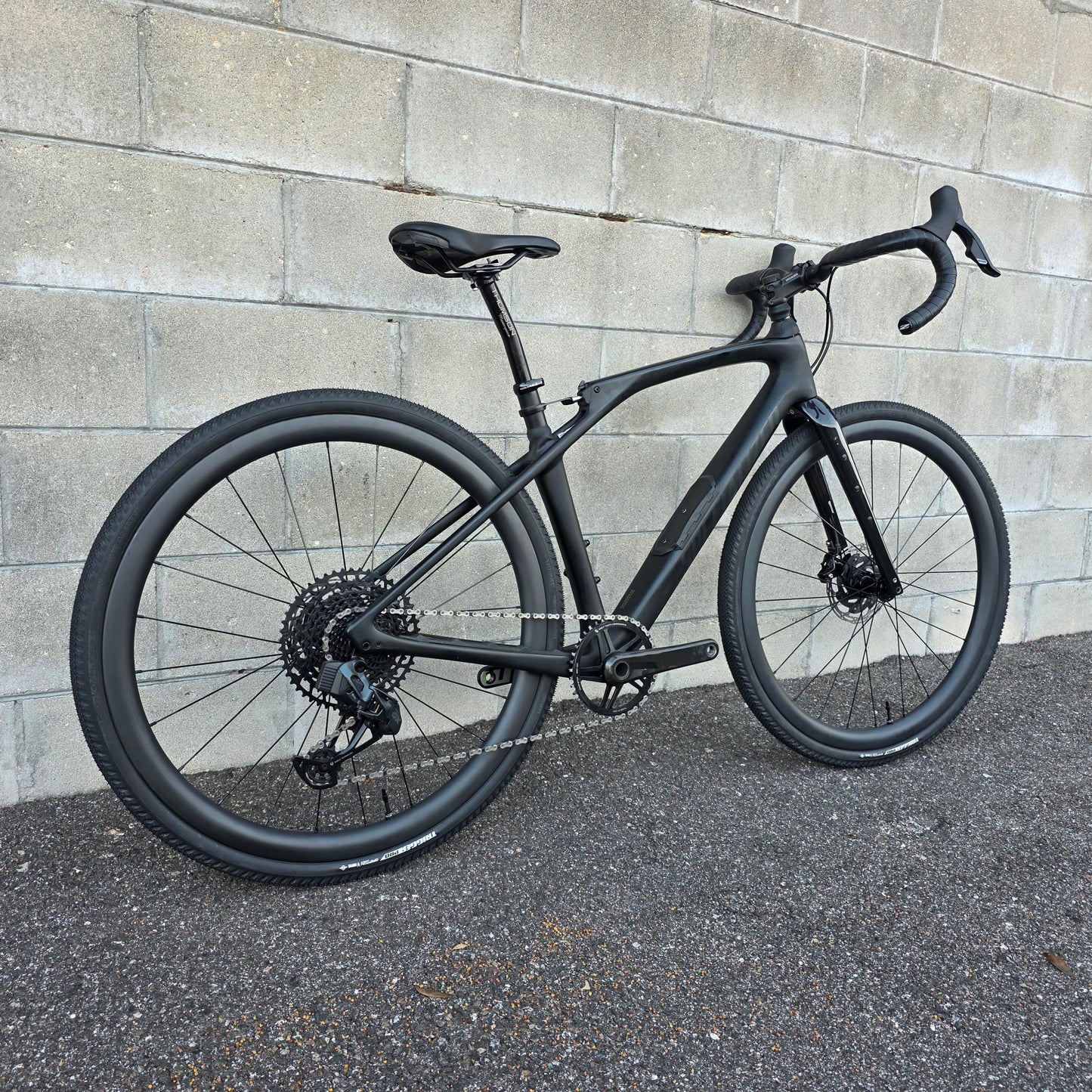 2023 Specialized Diverge STR Carbon Gravel Bike (54cm)