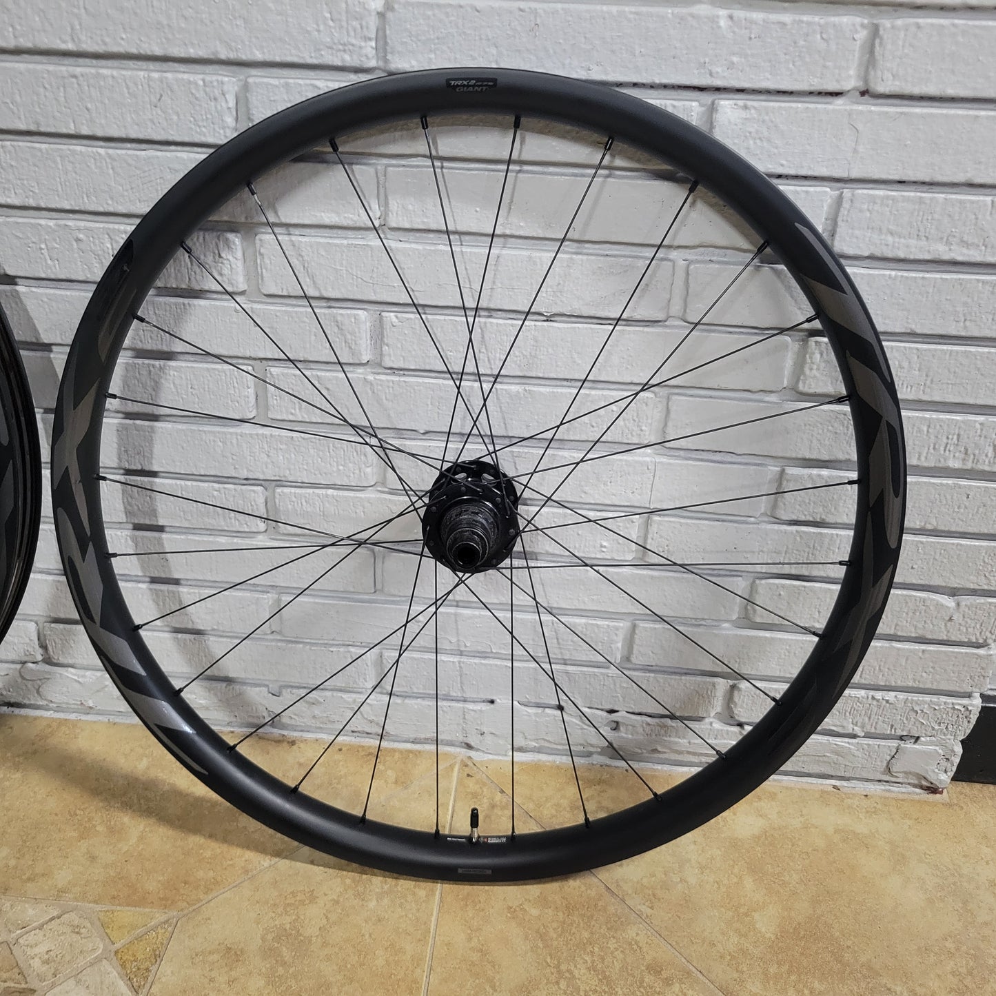 2023 Giant TRX 2 Carbon Wheelset MX Mullet 29/27.5
