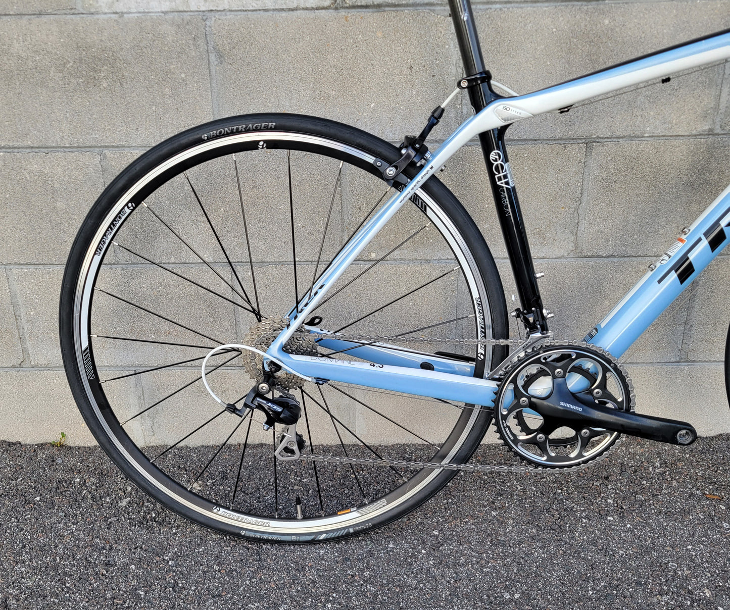 Trek Domane 4.3 WSD Carbon (52cm) + Helmet