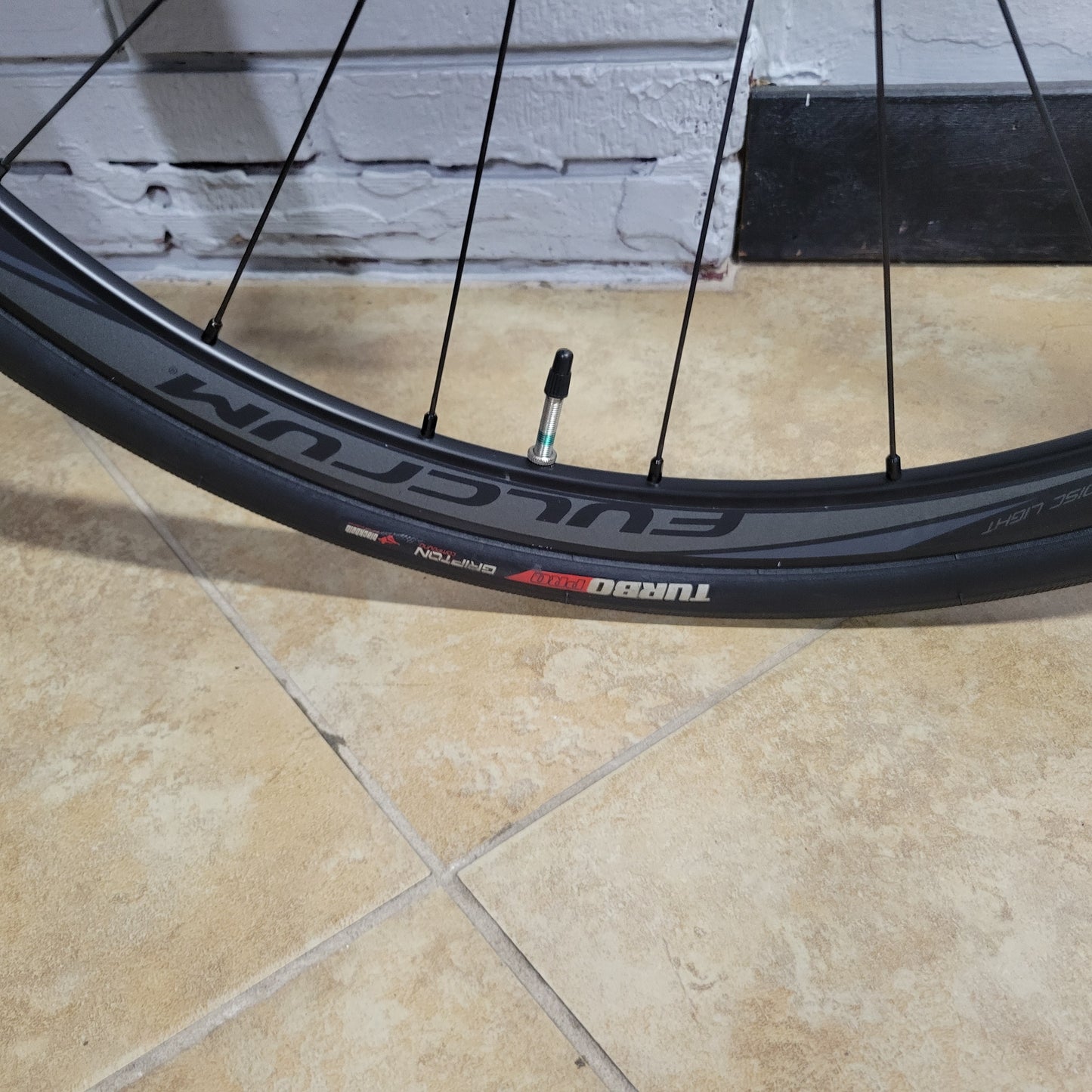 2016 Specialized Roubaix Expert Ultegra Di2 (49cm Extra Small)