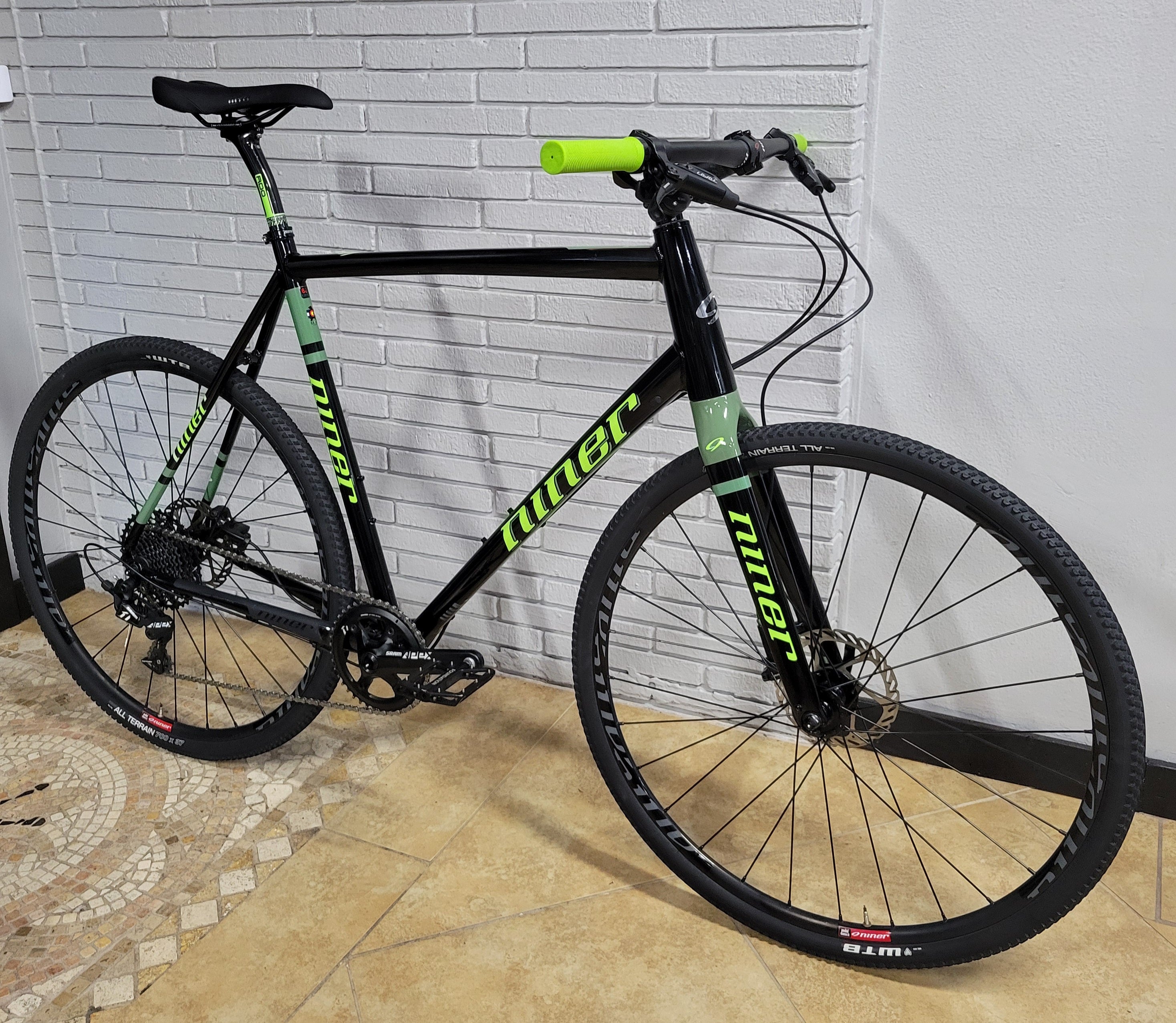 2022 Niner RLT 9 Flat Bar Gravel bike (Size 62cm XXL) – South Tampa Bicycle Co