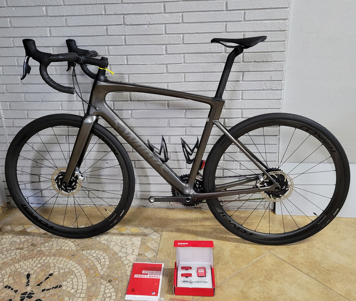 2024 Specialized S-Works Roubaix SL8 (58cm) SRAM RED AXS- New