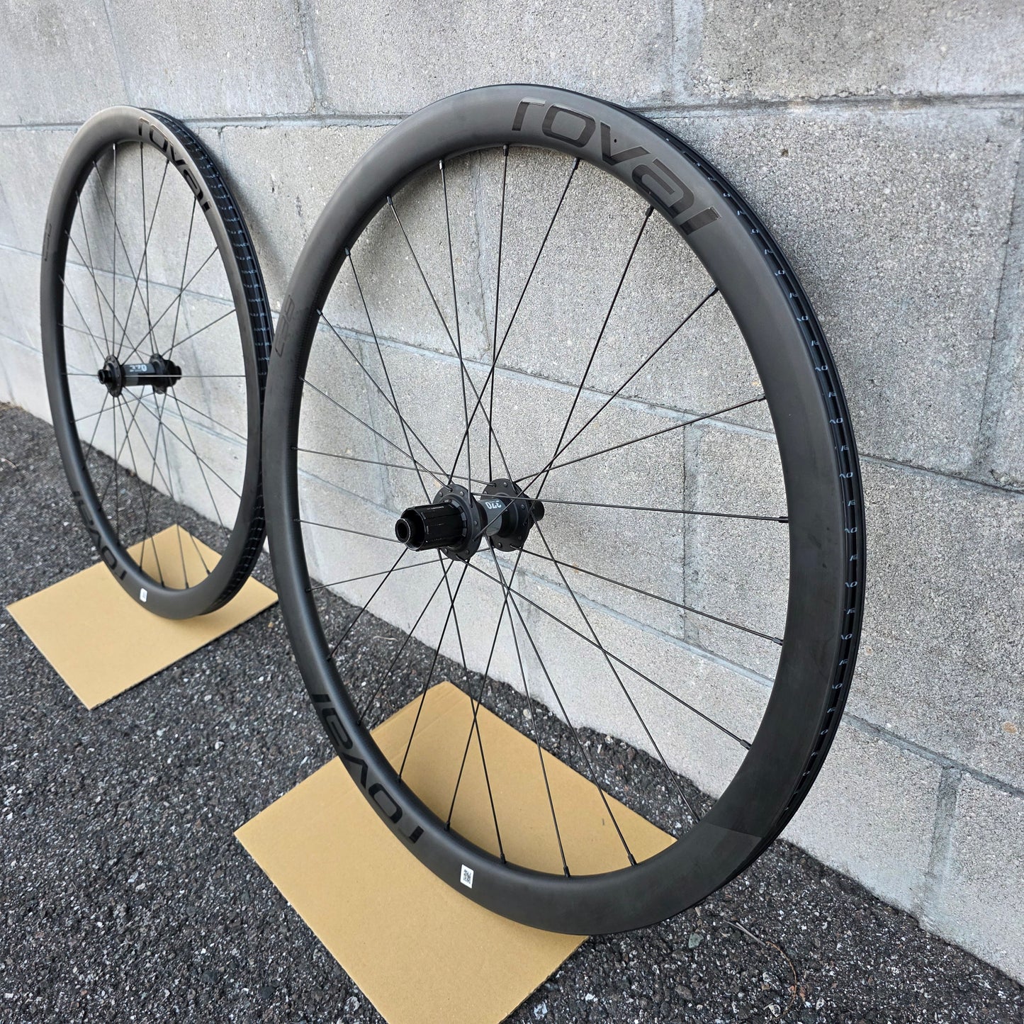 Roval c38 Carbon Wheelset road gravel Shimano