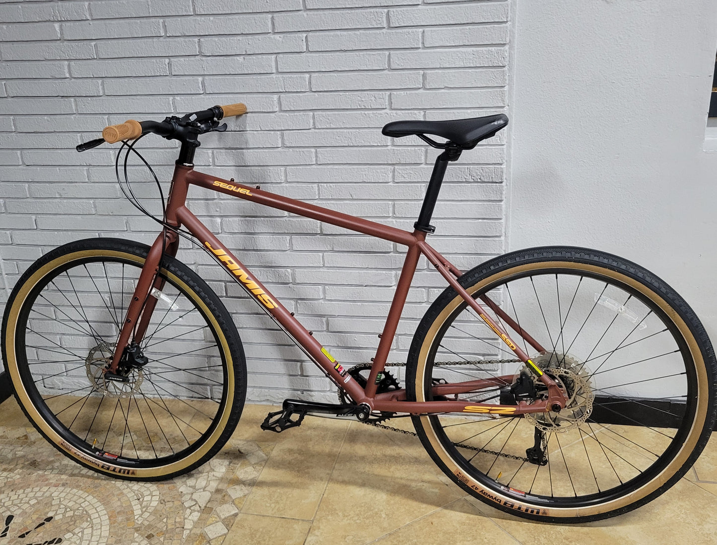 2021 Jamis Sequel S2 (Large 19") Gravel/ Adventure/ Urban Bike