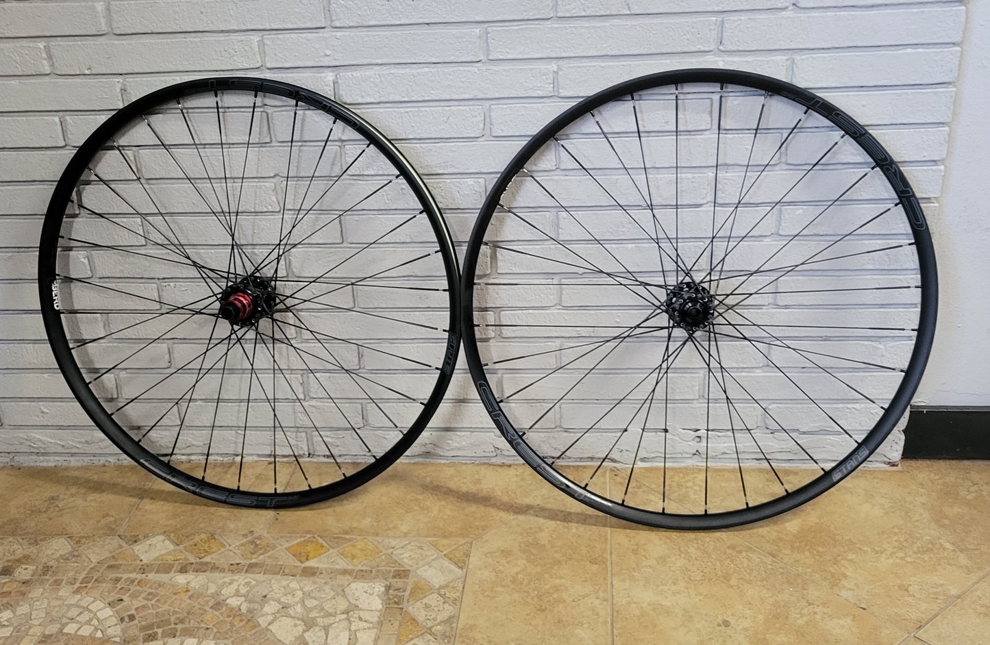 BERD wheelset Stans Crest MK4 gravel 29 700c