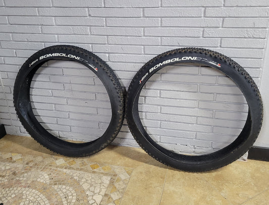 Vittoria Bomboloni TNT 27.5+ tires 27.5x3.0 tubeless
