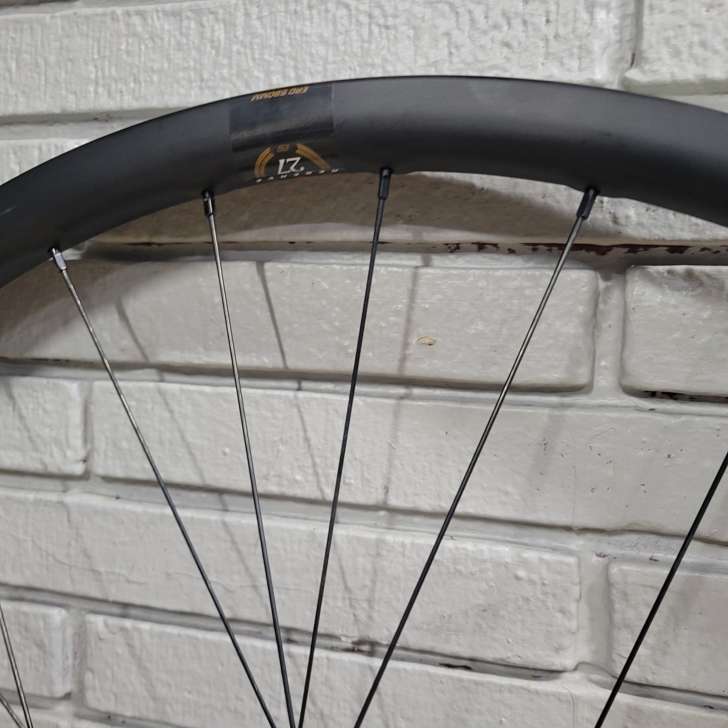 Santa Cruz Reserve 27 Carbon Wheelset 29 Boost Hope