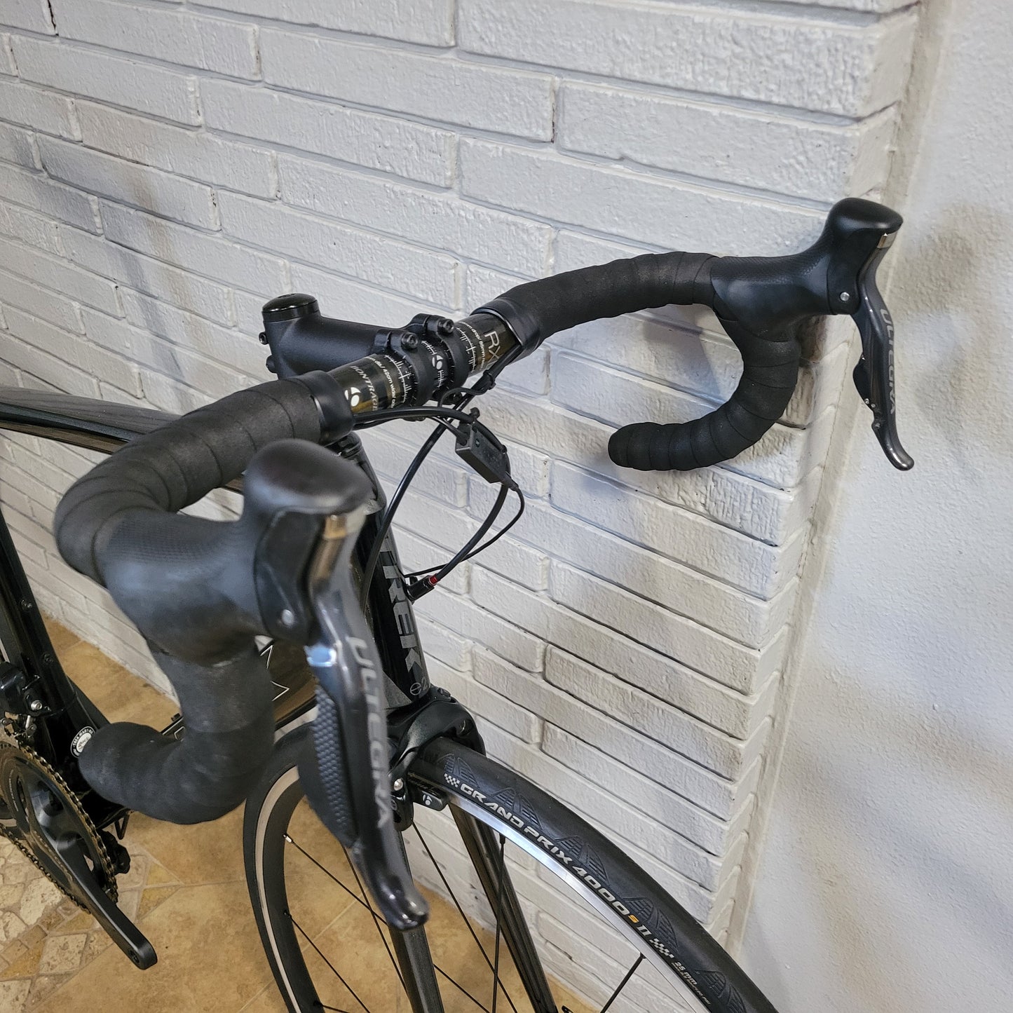 2014 Trek Madone 6 Series (56cm) Ultegra Di2