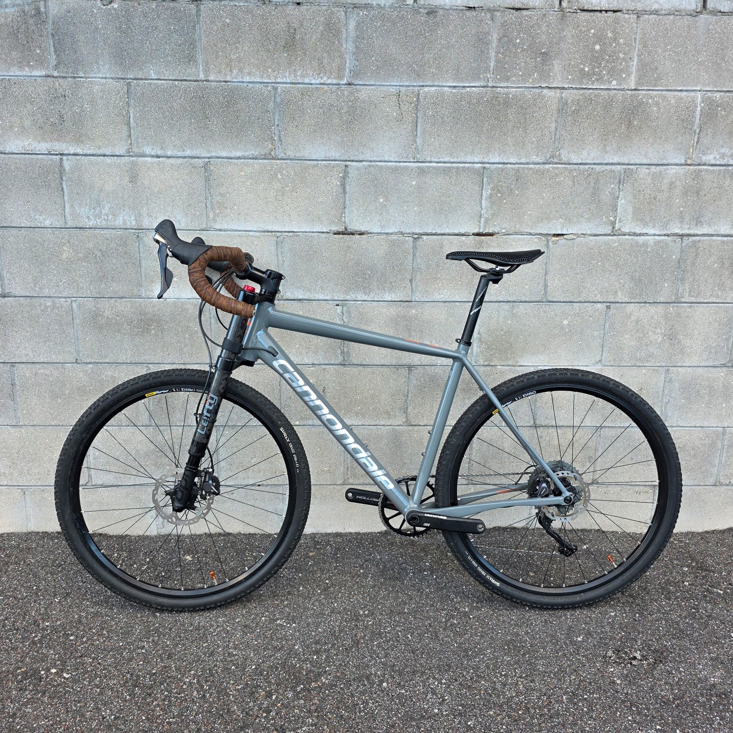 Cannondale Slate Gravel Bike (Large) Lefty Oliver Carbon 1x11
