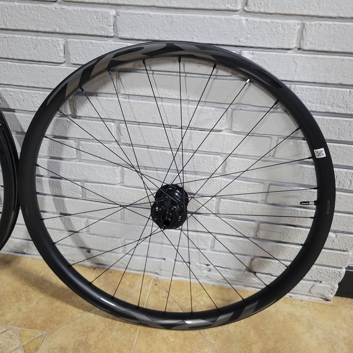 2023 Giant TRX 2 Carbon Wheelset MX Mullet 29/27.5