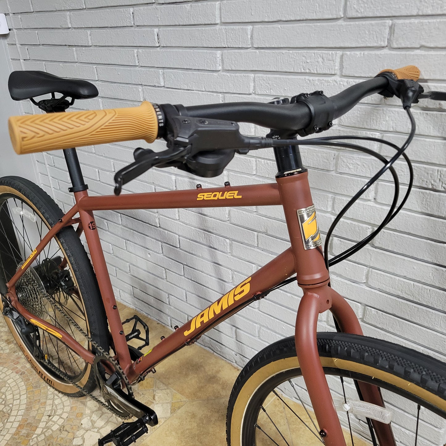 2021 Jamis Sequel S2 (Large 19") Gravel/ Adventure/ Urban Bike