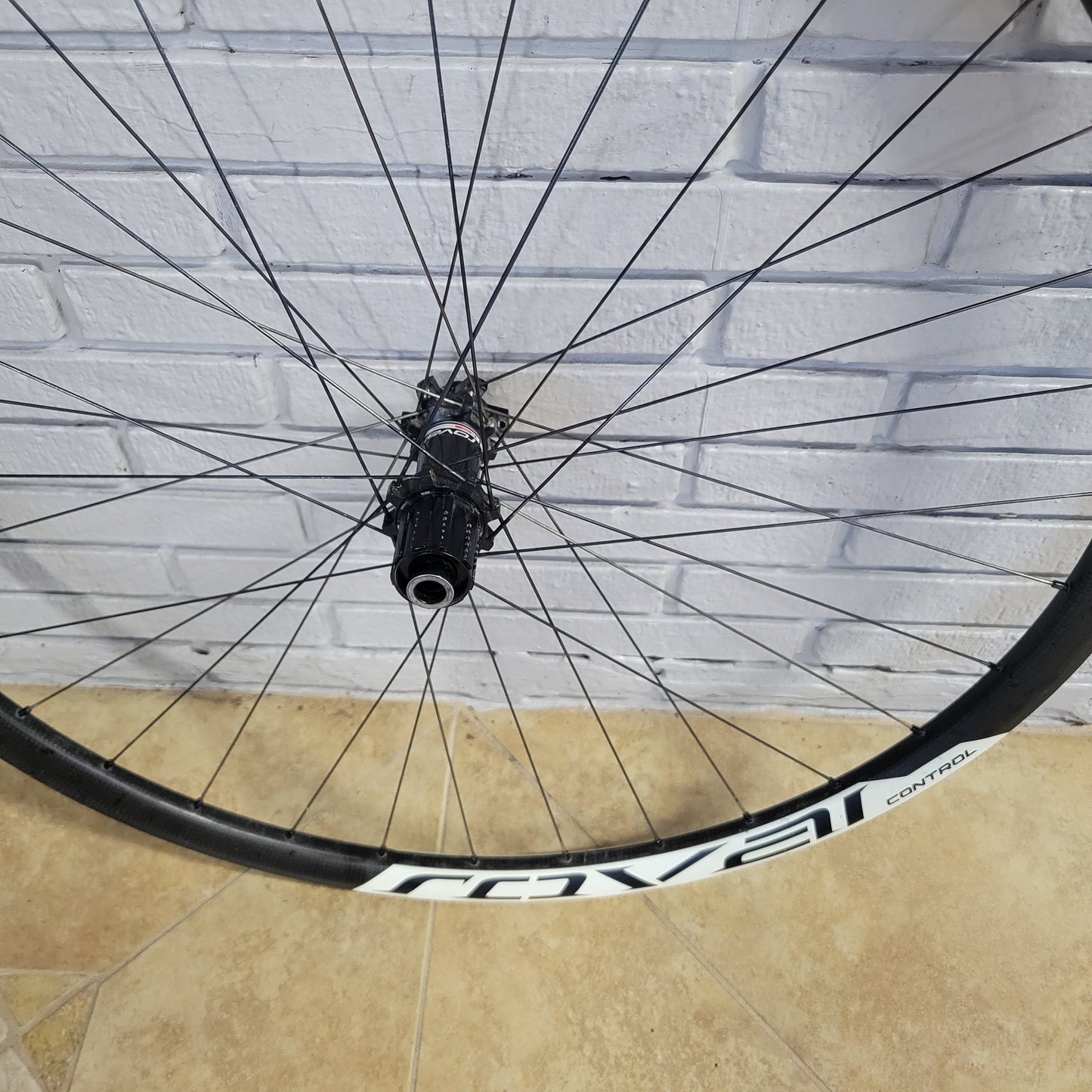 Roval Control Carbon non-boost wheels 12x142rear 15x100 or 12x100 front