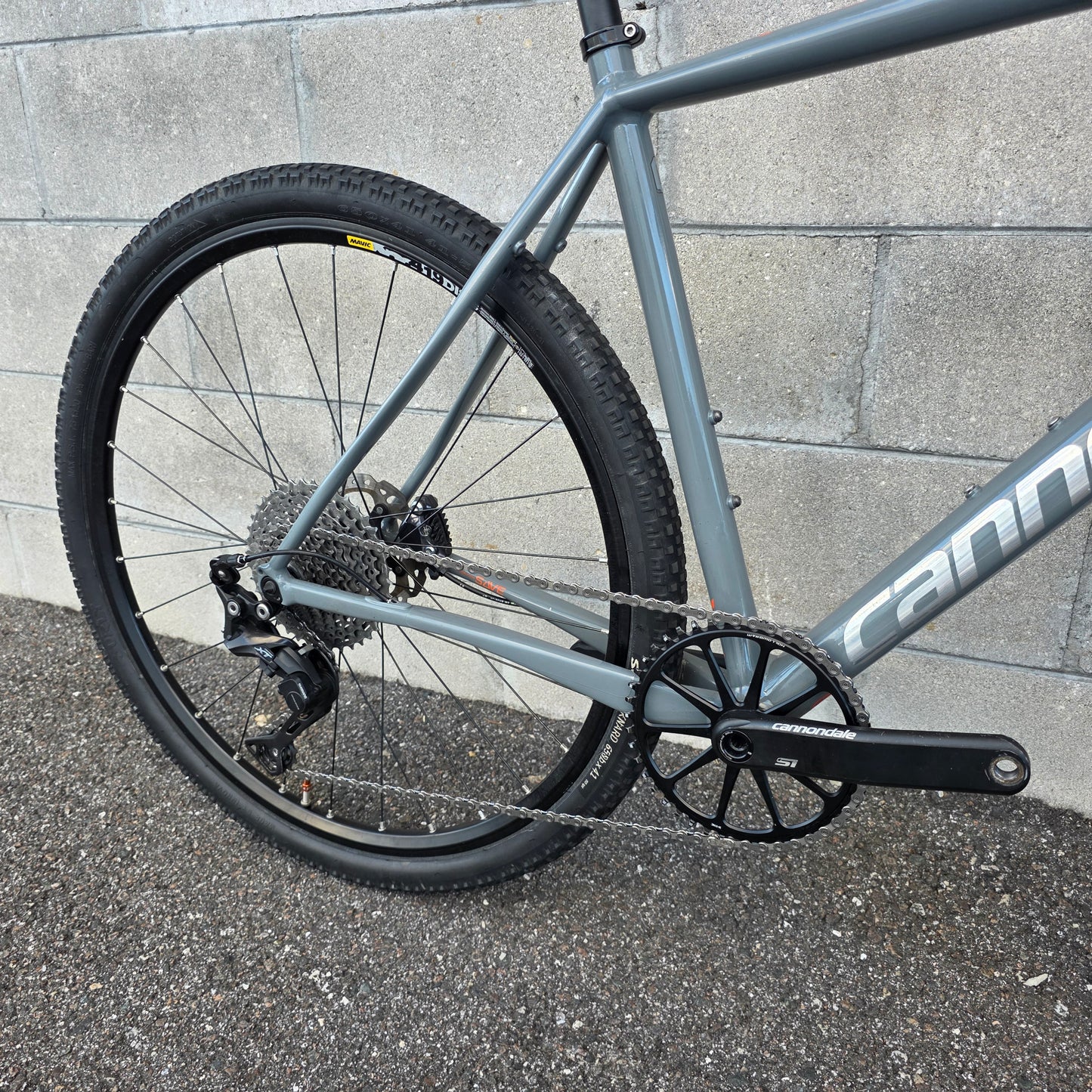 Cannondale Slate Gravel Bike (Large) Lefty Oliver Carbon 1x11