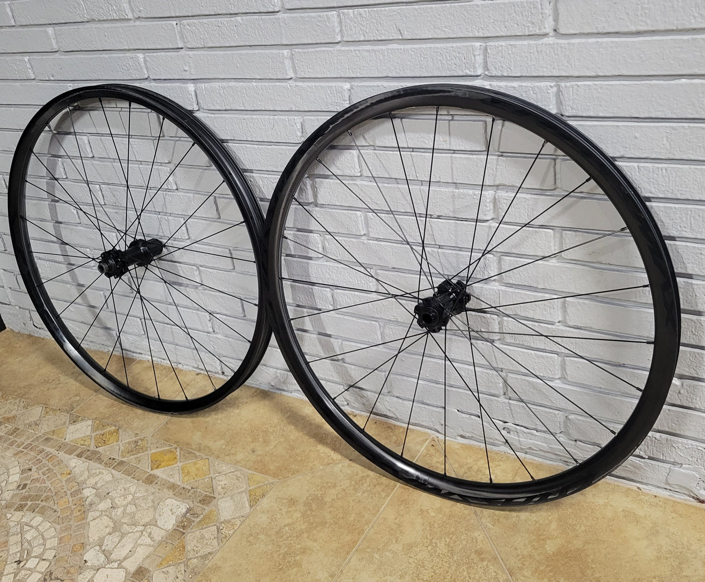 Mavic XA Elite / Crossmaxx 29 30mm Carbon wheelset