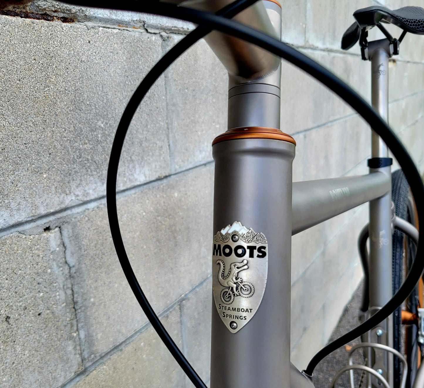 2025 Moots Routt YBB Titanium Gravel Bike (56) Red AXS 13spd, Chris King Bourbon
