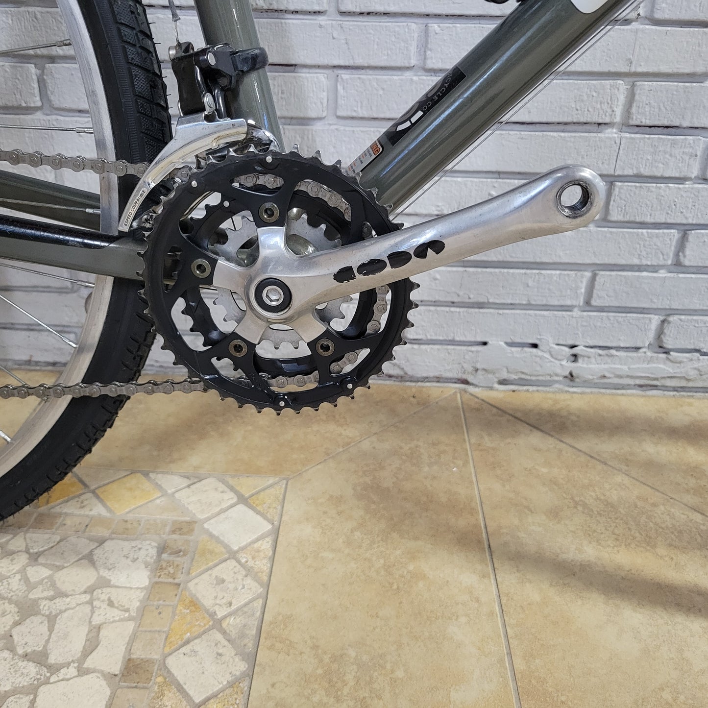 Cannondale H700 XL hybrid fitness bike
