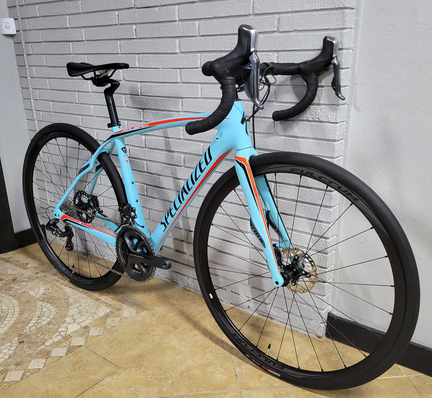 2016 Specialized Roubaix Expert Ultegra Di2 (49cm Extra Small)