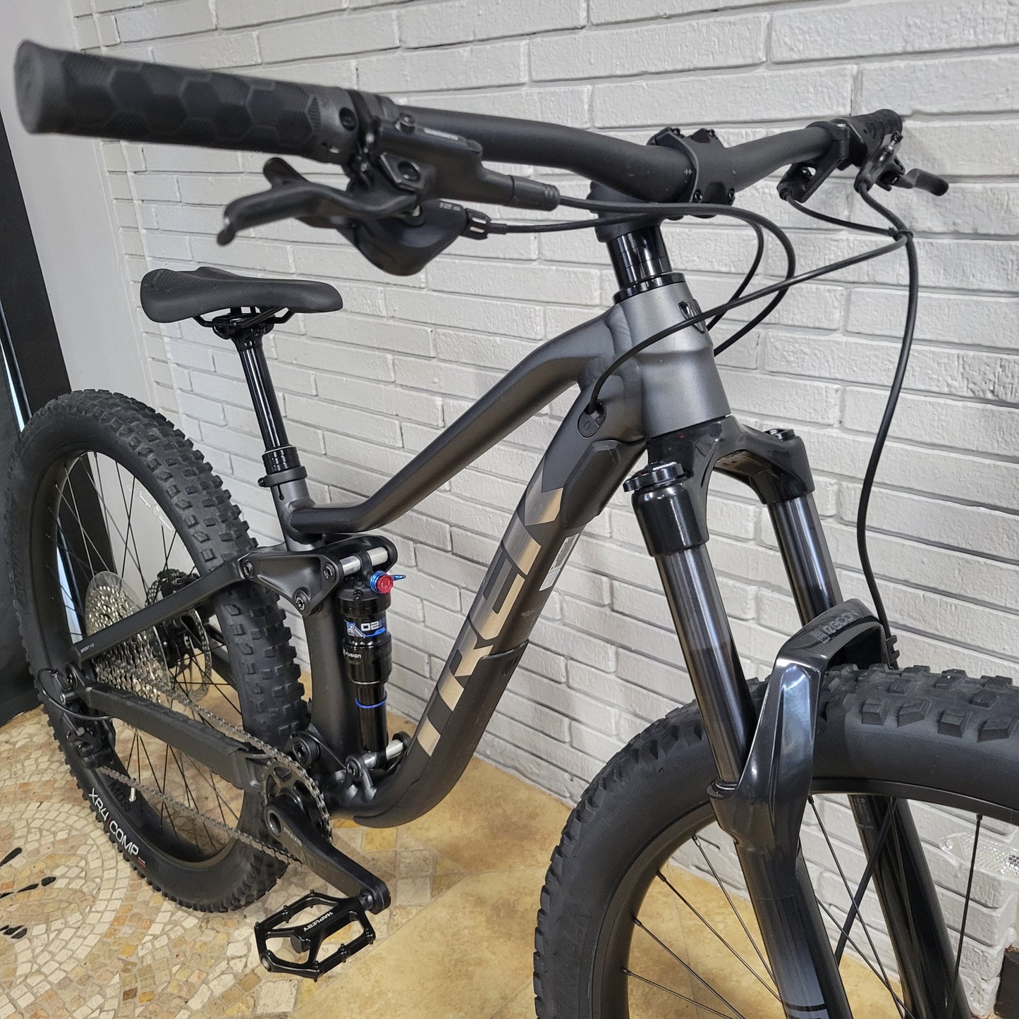 2022 Trek Fuel EX 5 Gen 5 (size XS extra small)