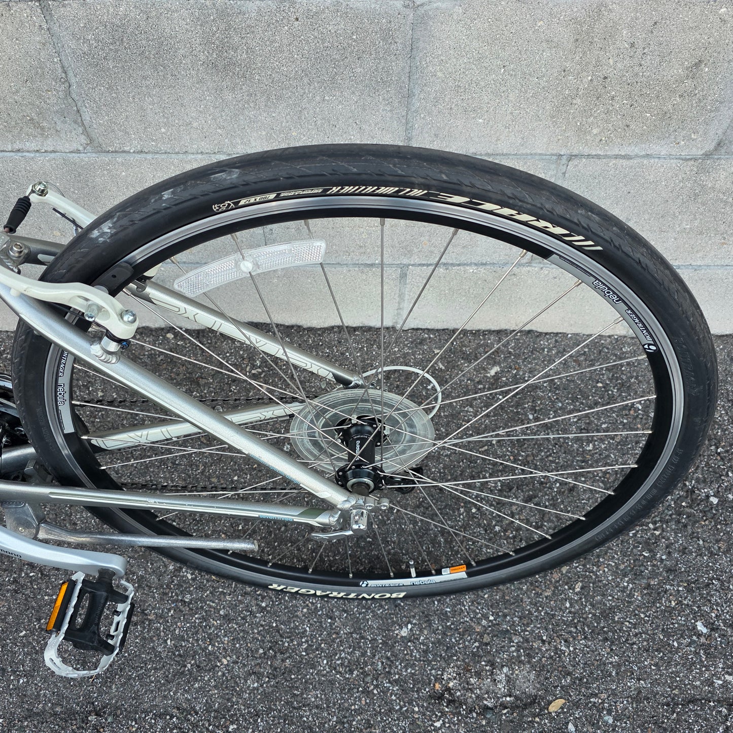 Trek FX 7.3 Women's Fitness Hybrid bike Medium (In Store Pick-up Only)