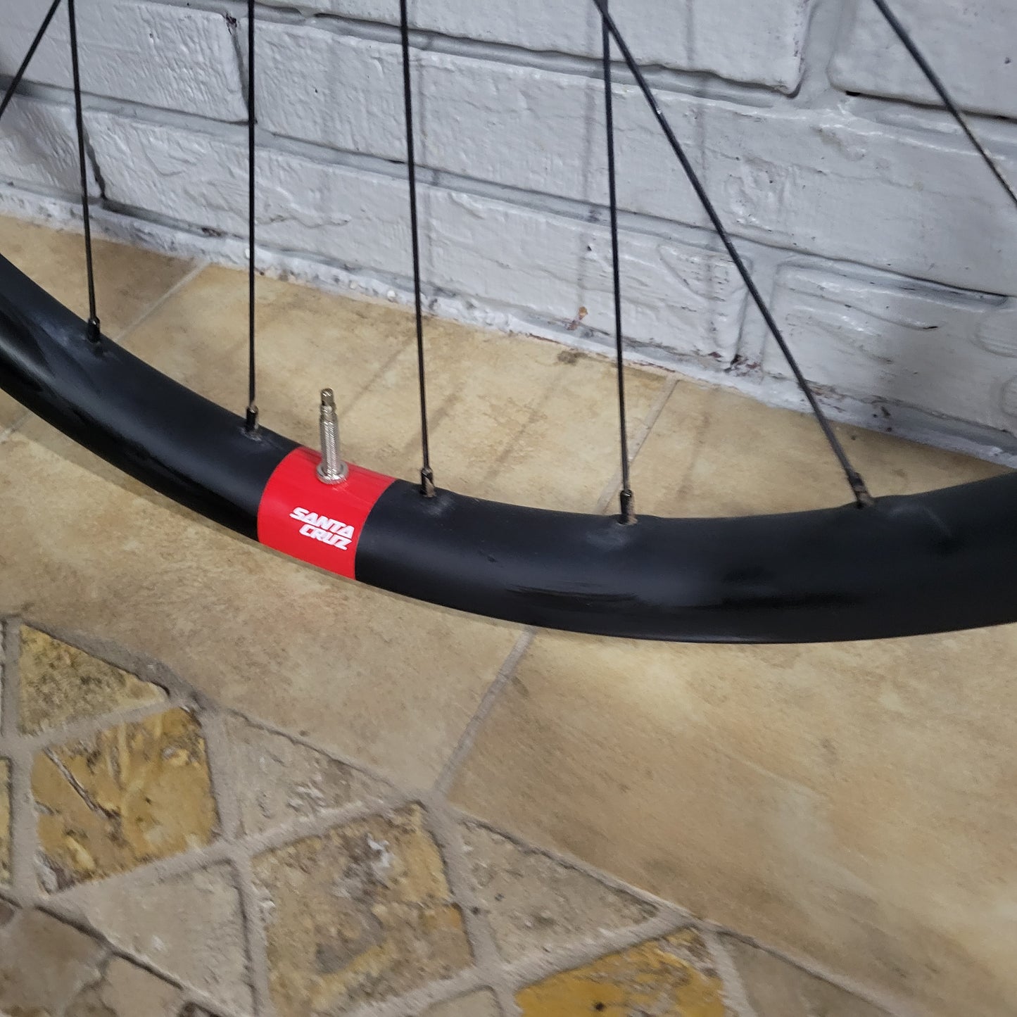 Santa Cruz Reserve 27 Carbon Wheelset 29 Boost Hope