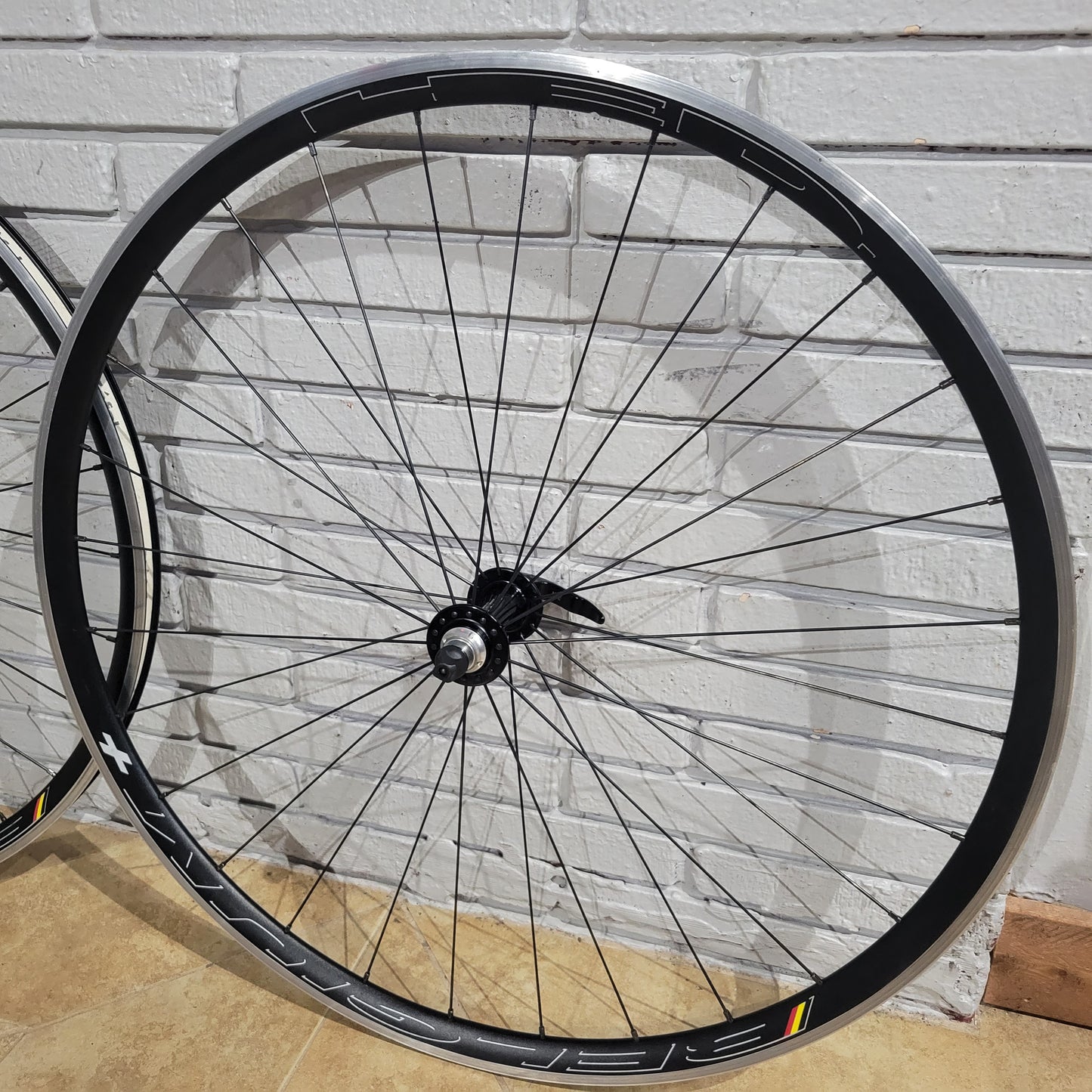 HED Belgium Chris King Wheelset Rim