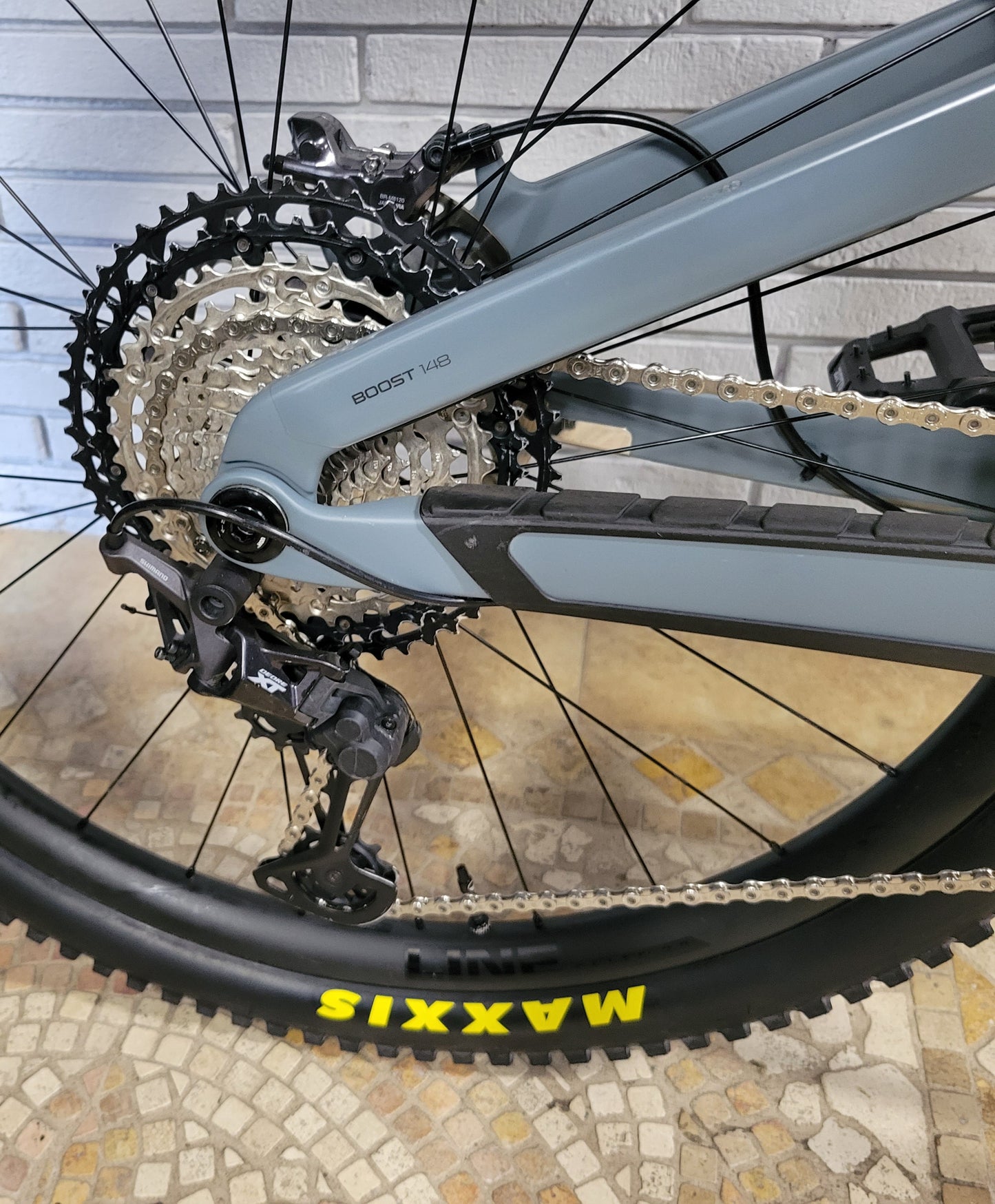 2022 Trek Slash 9.8 XT (M/L)