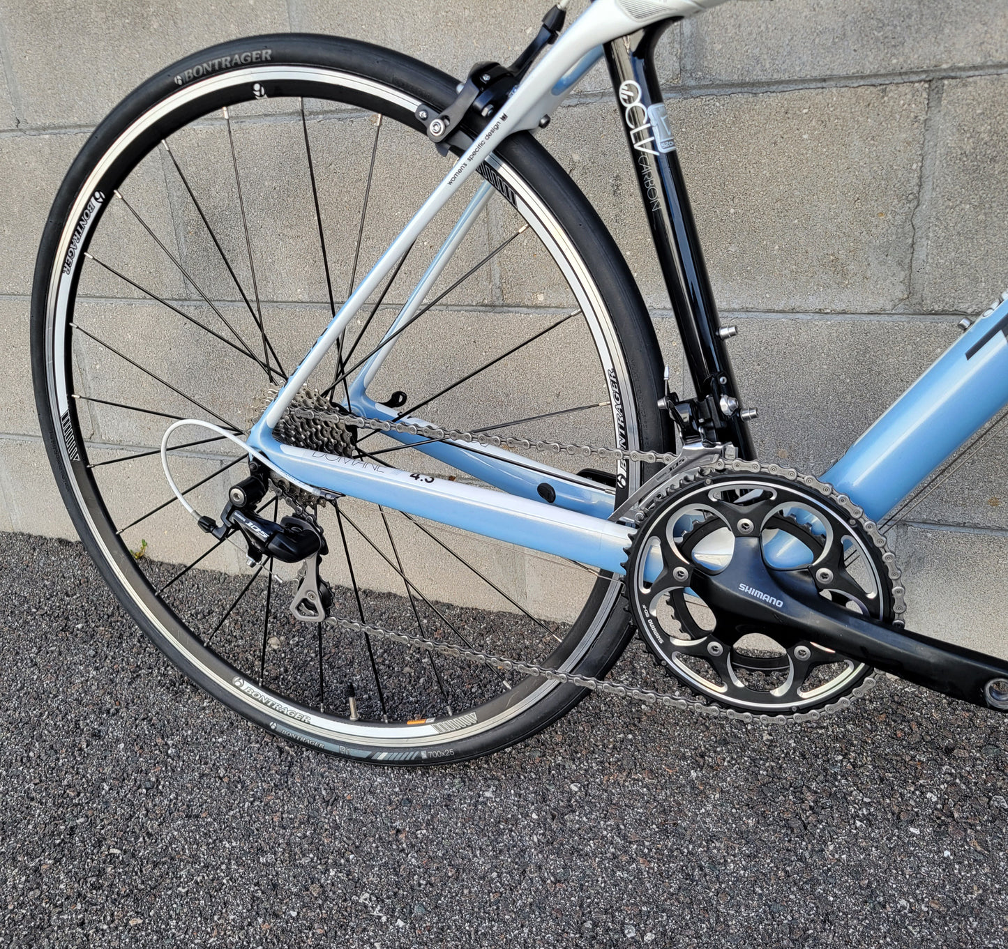 Trek Domane 4.3 WSD Carbon (52cm) + Helmet