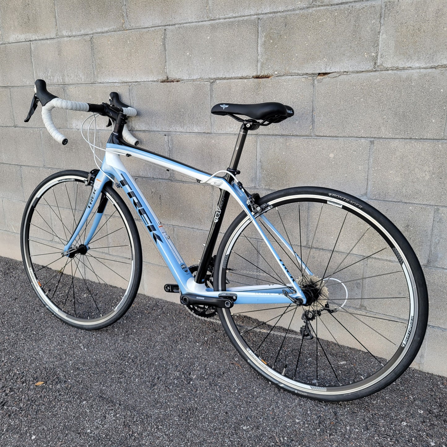 Trek Domane 4.3 WSD Carbon (52cm) + Helmet