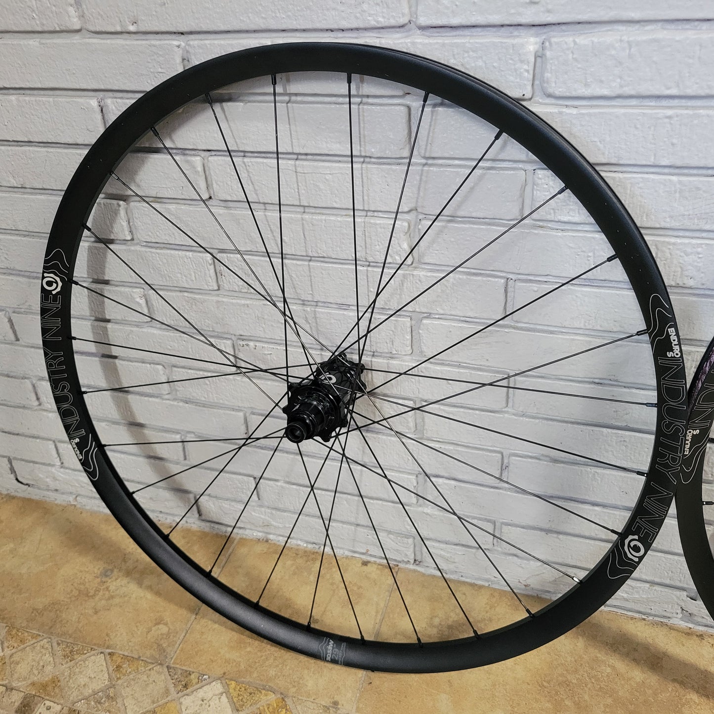 Industry Nine Enduro S HYDRA Wheelset 29 Boost XD