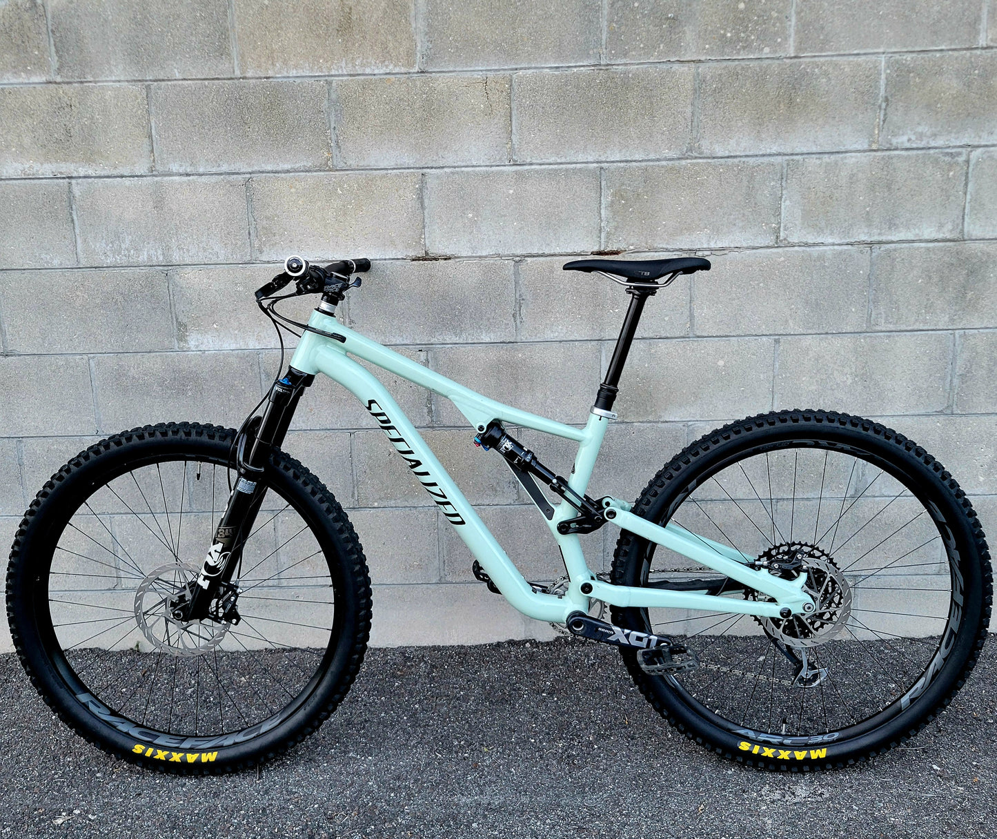 2022 Specialized Stumpjumper Alloy S4 Large - Upgraded