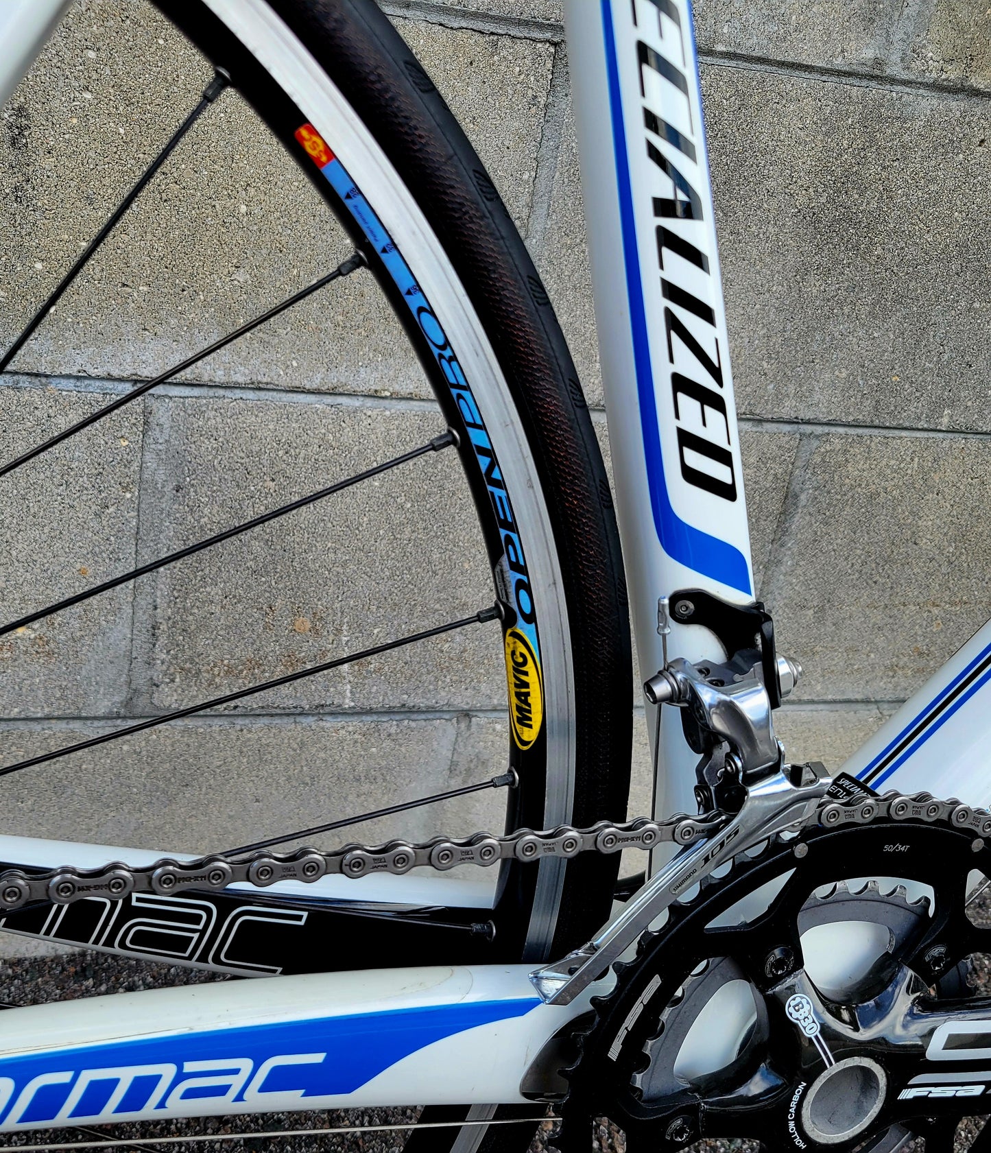 Specialized Tarmac Carbon Ultegra (58cm) Road Bike