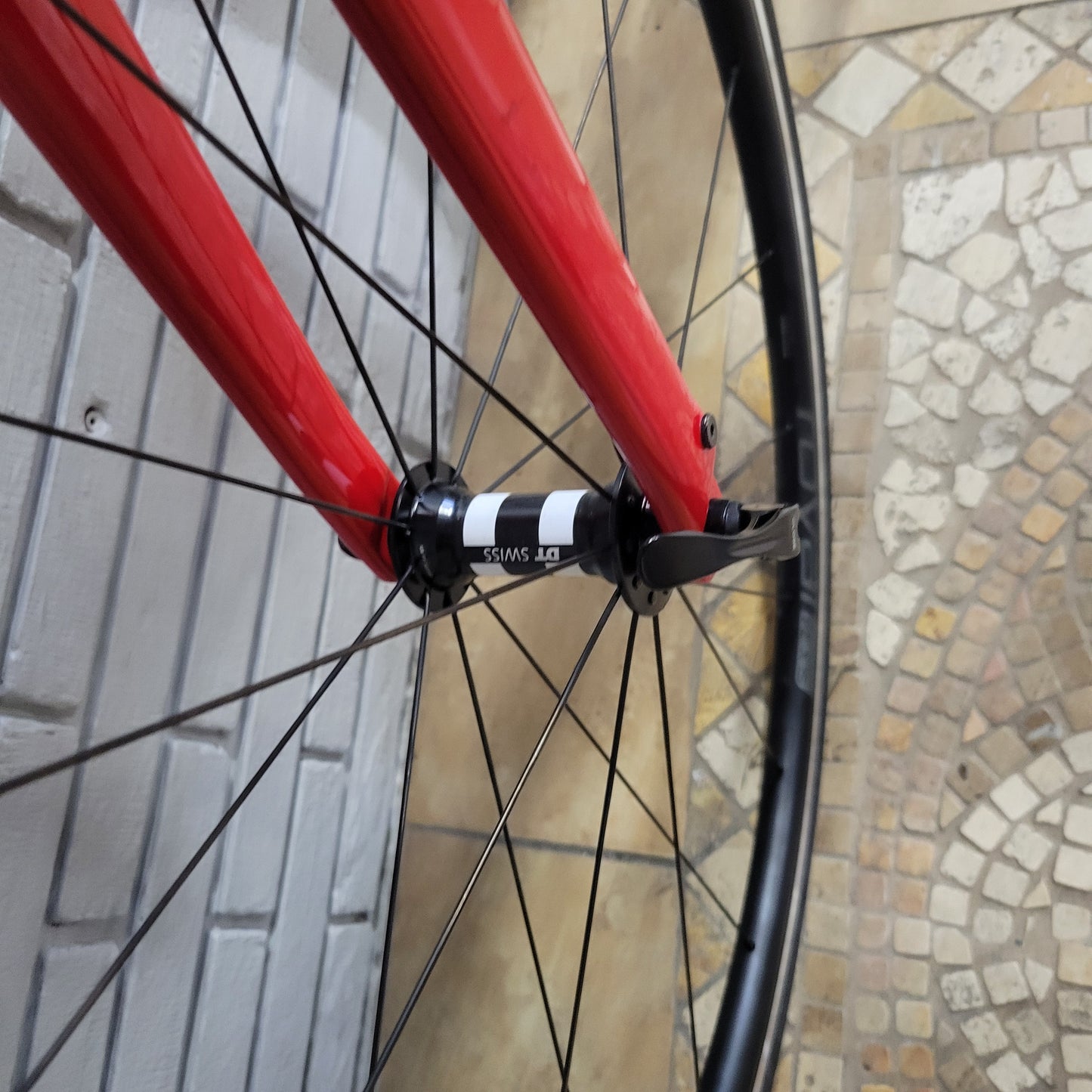 Specialized Allez Road Bike (58cm)