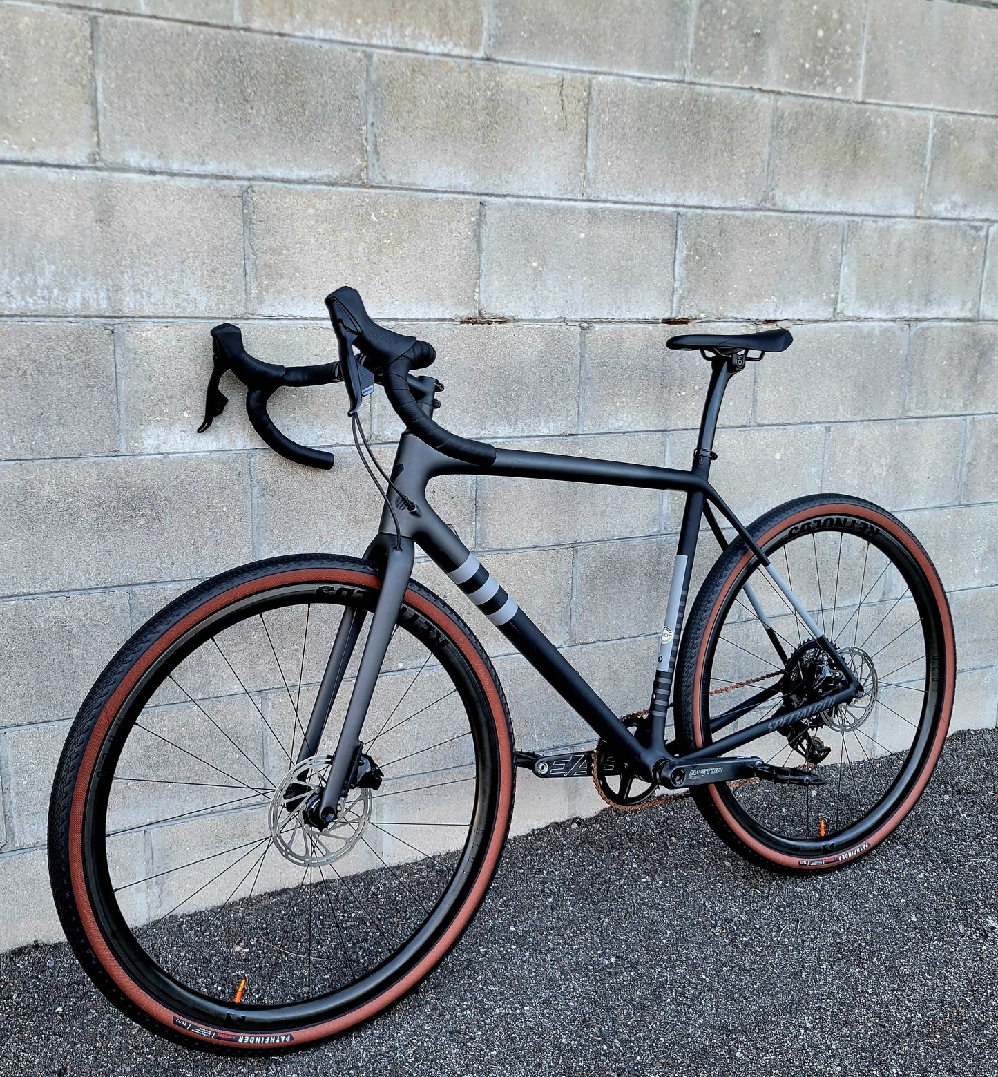 Specialized Crux Carbon (56cm) SRAM AXS, Reynolds Carbon Wheels