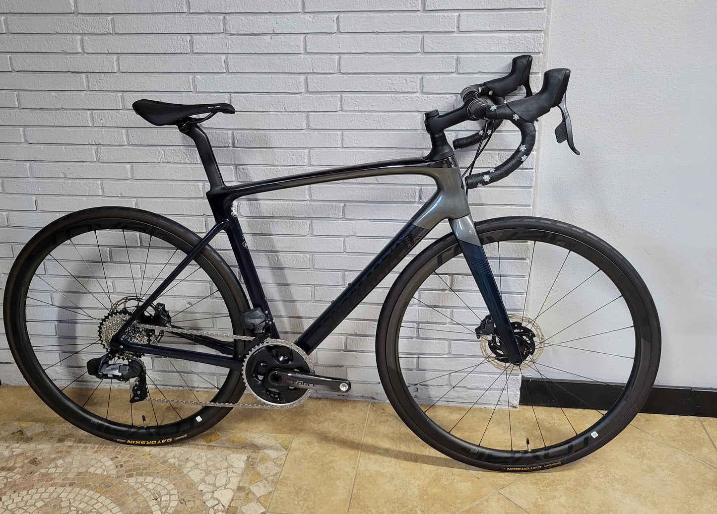 2020 Specialzied Roubaix Pro Force AXS (56cm)