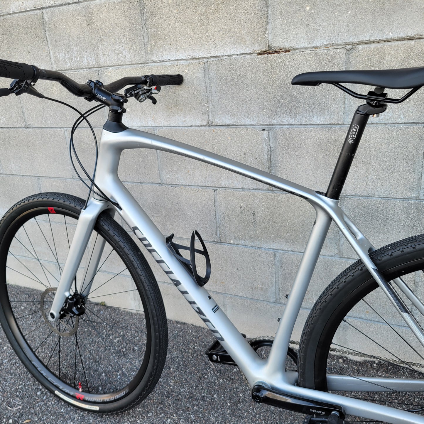 2023 Specialized Sirrus Carbon (Large)
