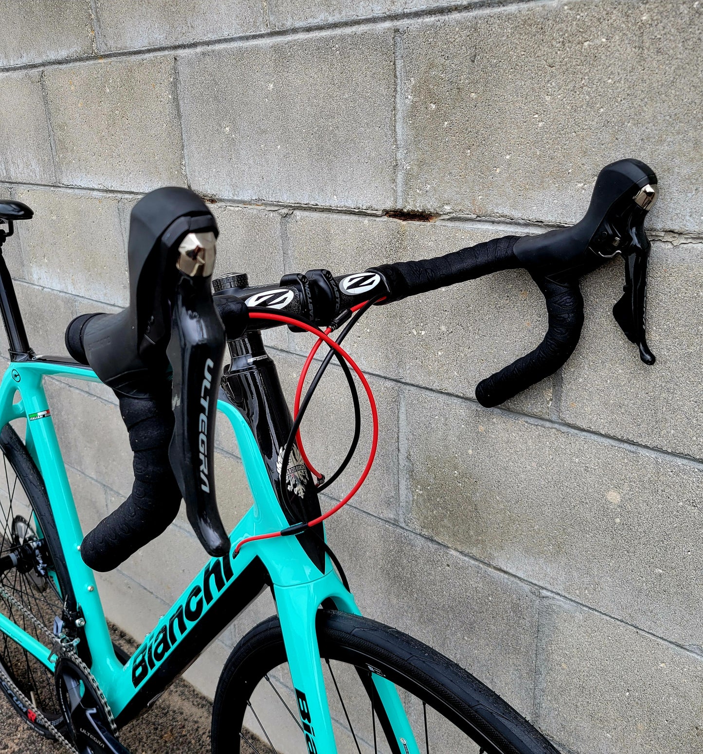 2021 Bianchi Infinito CV Carbon Road Bike 57cm Ultegra