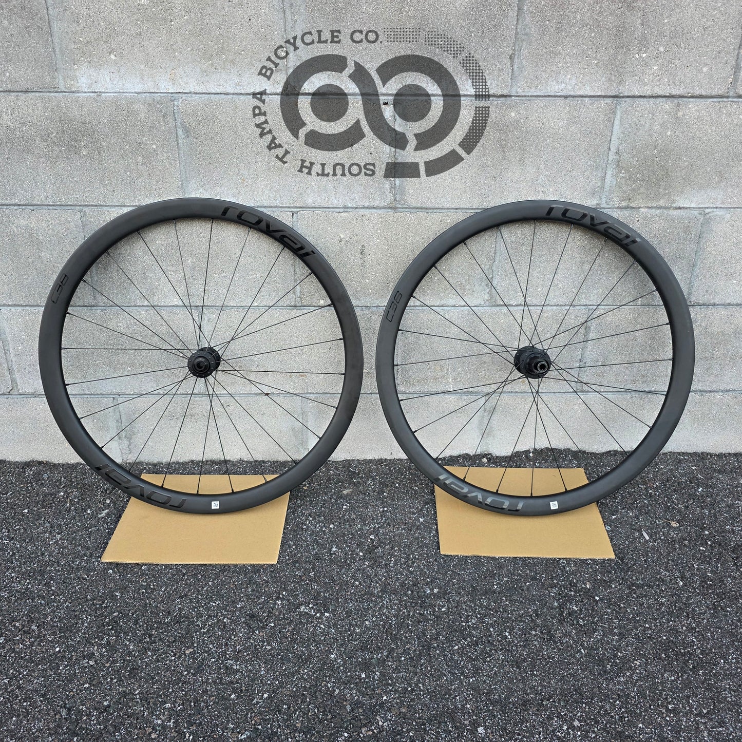 Roval c38 Carbon Wheelset road gravel Shimano