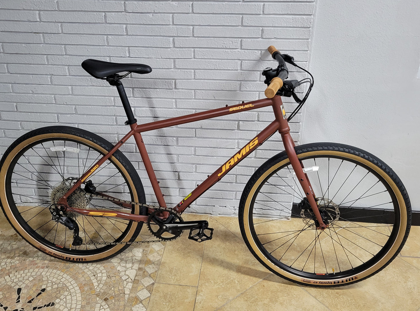 2021 Jamis Sequel S2 (Large 19") Gravel/ Adventure/ Urban Bike