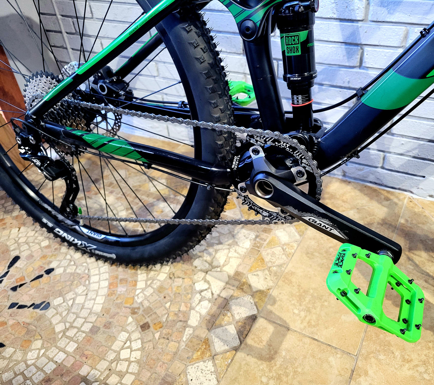 2016 Giant Stance 27.5 Size Large