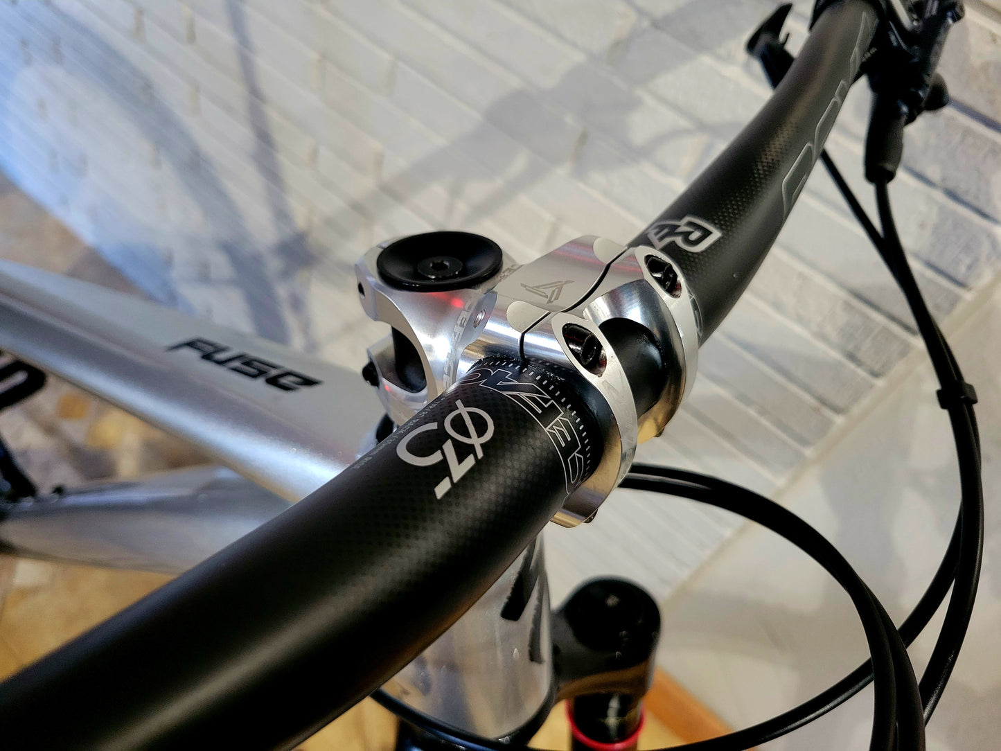 2022 Specialized Fuse Custom Build (Large)