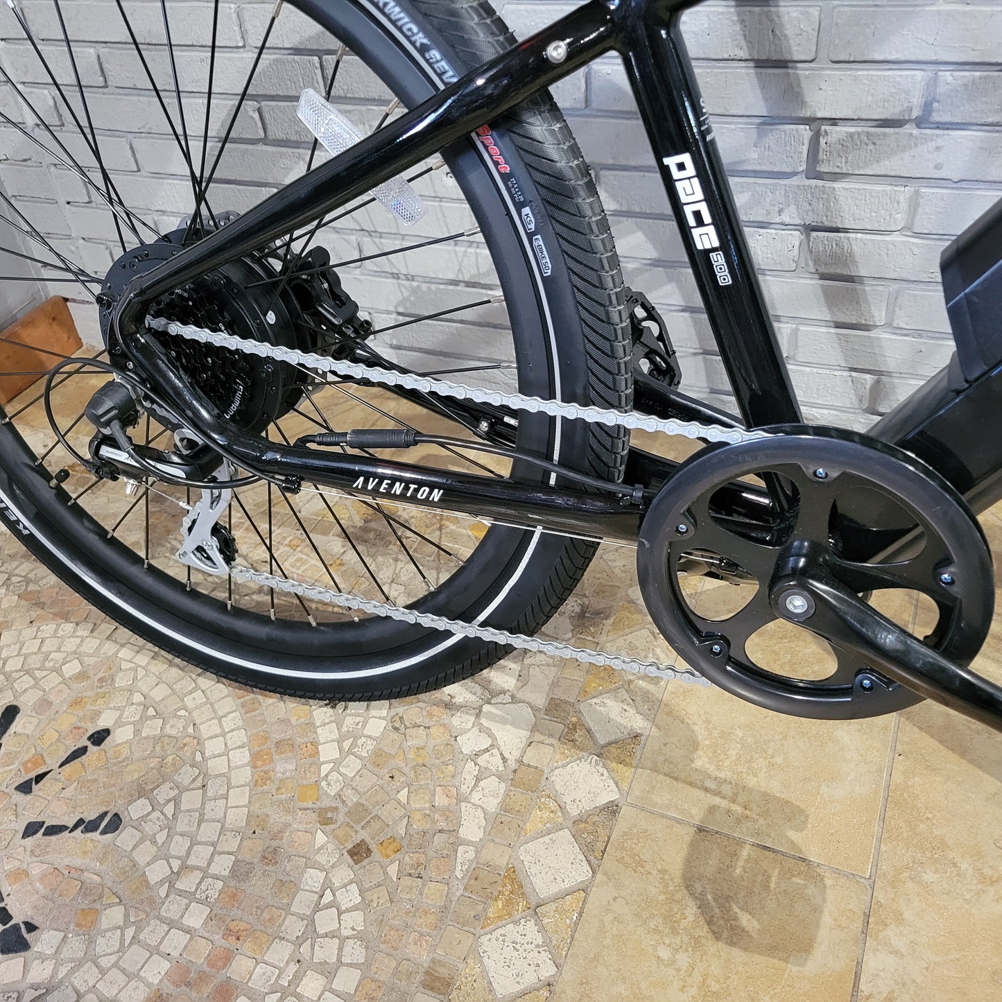 Aventon Pace 500 E Bike (Small) NEW