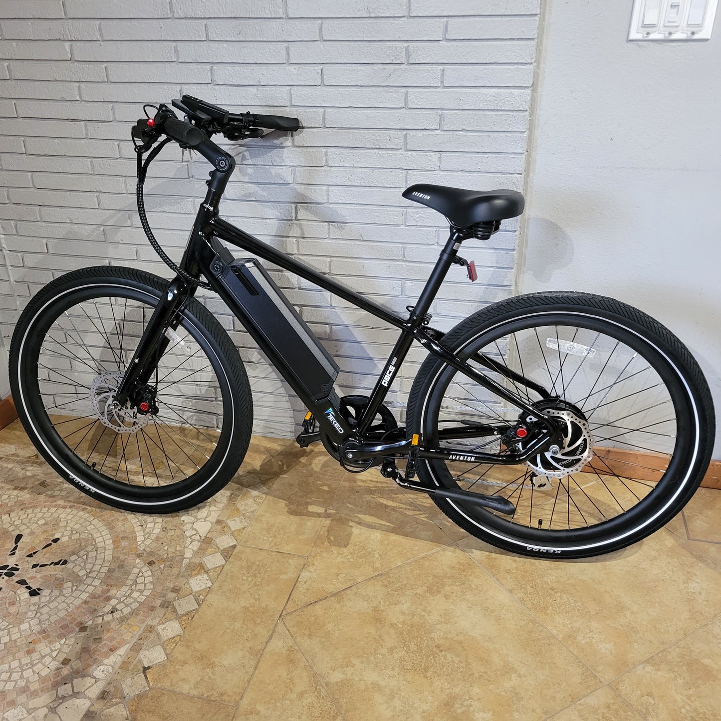 Aventon Pace 500 E Bike (Small) NEW