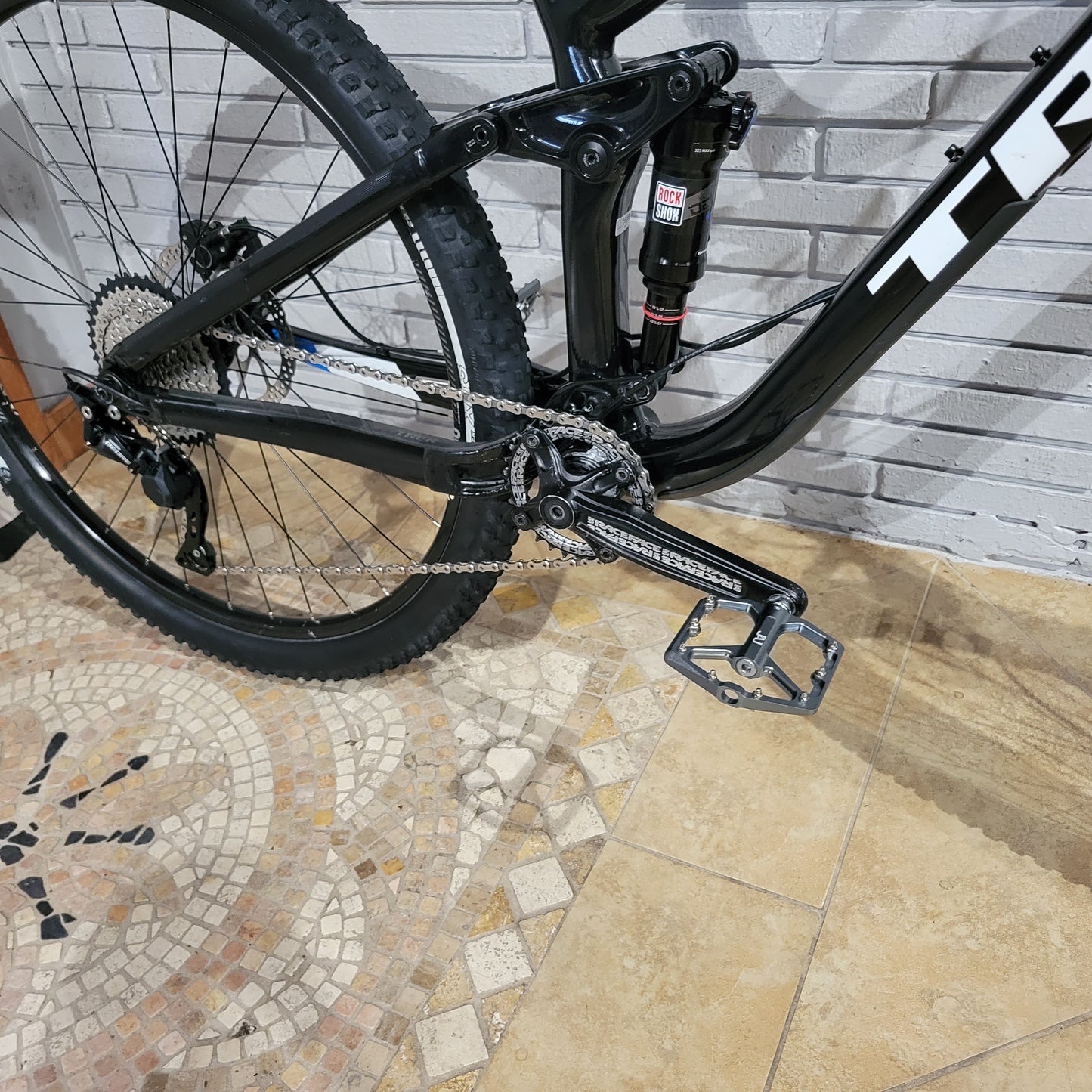 2017 Trek Fuel EX5 29 (Size Large)