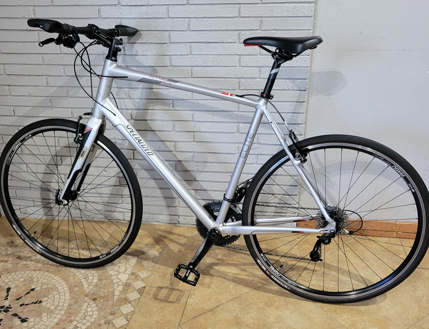 Specialized Sirrus (XL) SRAM Rival, DT Swiss