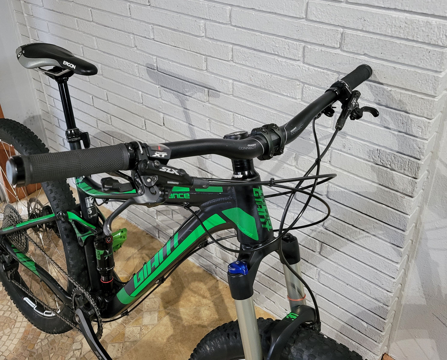 2016 Giant Stance (Small) 27.5 Upgraded
