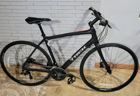 FOR LISA - 2017 Trek FX6 Sport Carbon 56cm Large