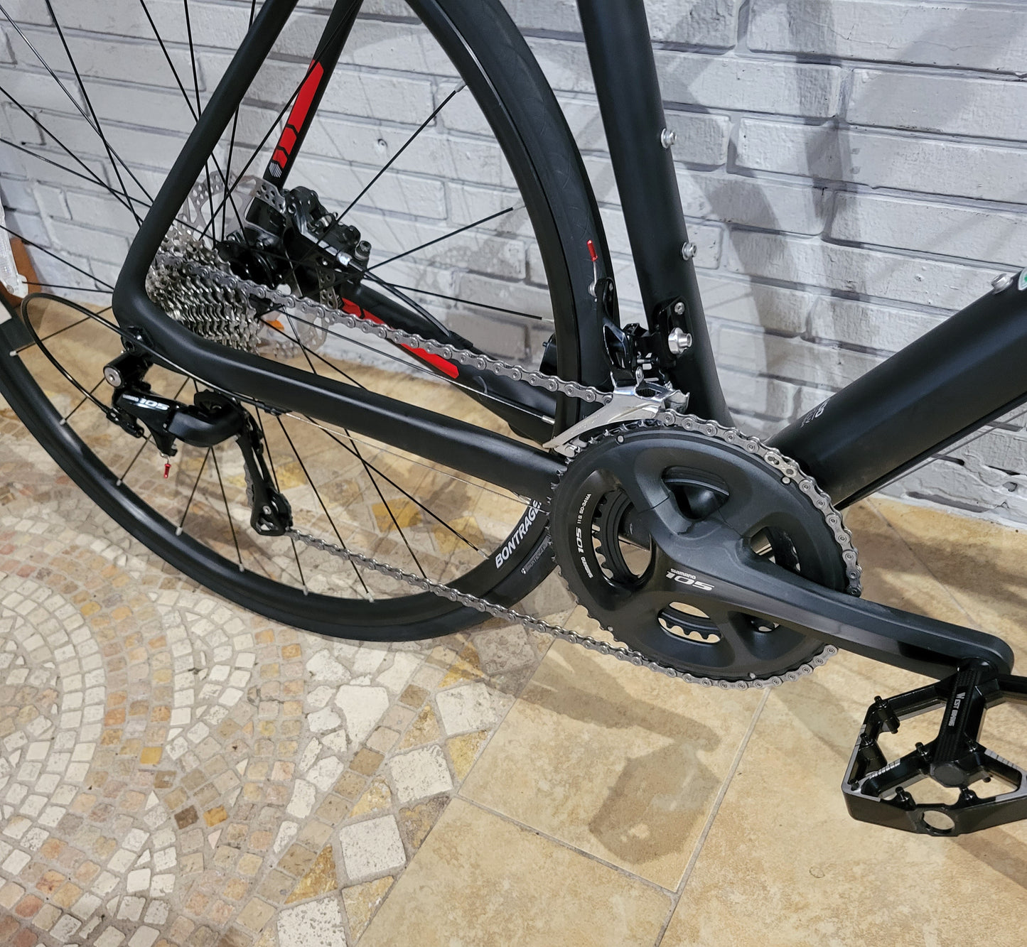 FOR LISA - 2017 Trek FX6 Sport Carbon 56cm Large