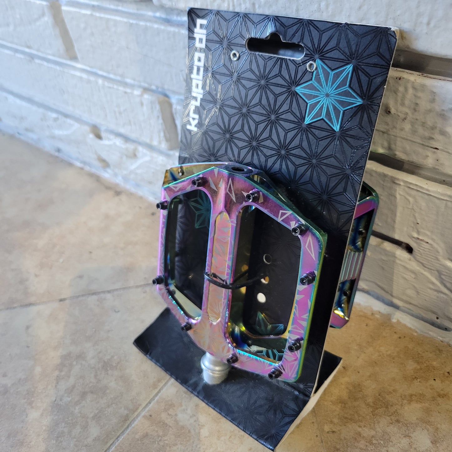 Supacaz Krypto DH pedal oil slick