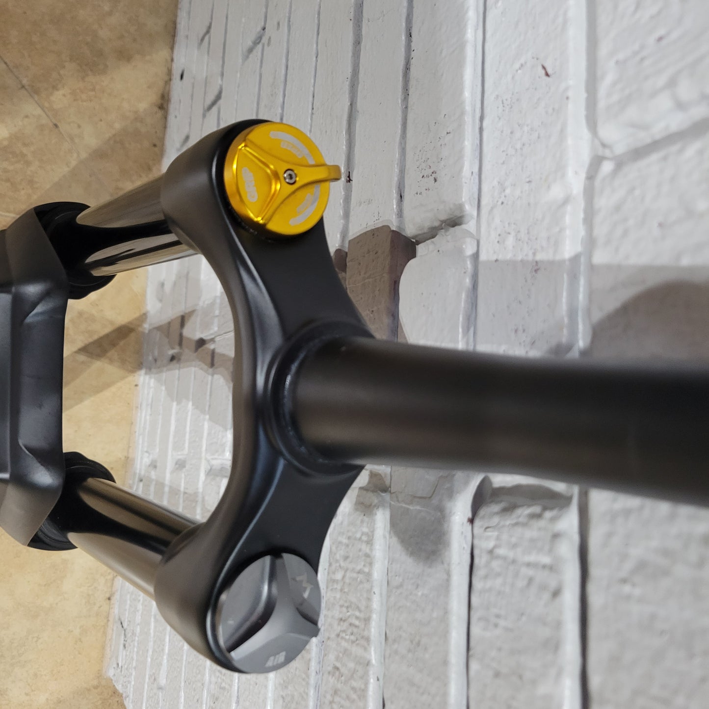 Marzocchi Bomber Z1 150mm 29 Boost 15x110 Suspension Fork